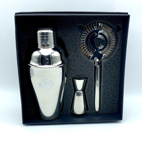 Fox Reality Tv Cocktail Mixer Shaker Stainless